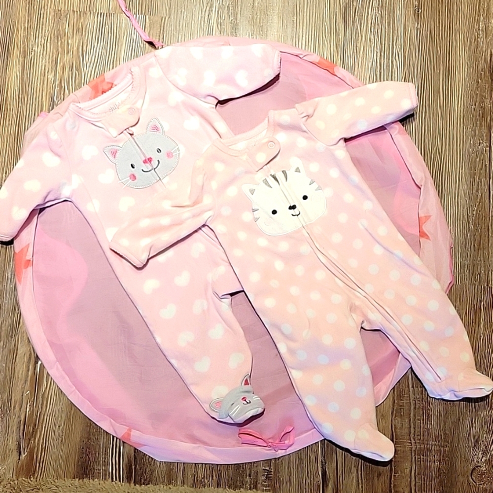 Baby clothes